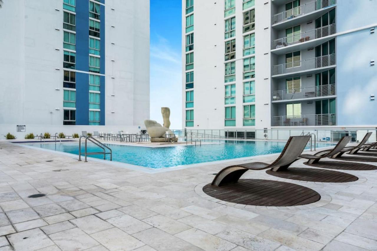 1Br Suite With High End Amenities,King Bed And Wfh Setup Miami Esterno foto